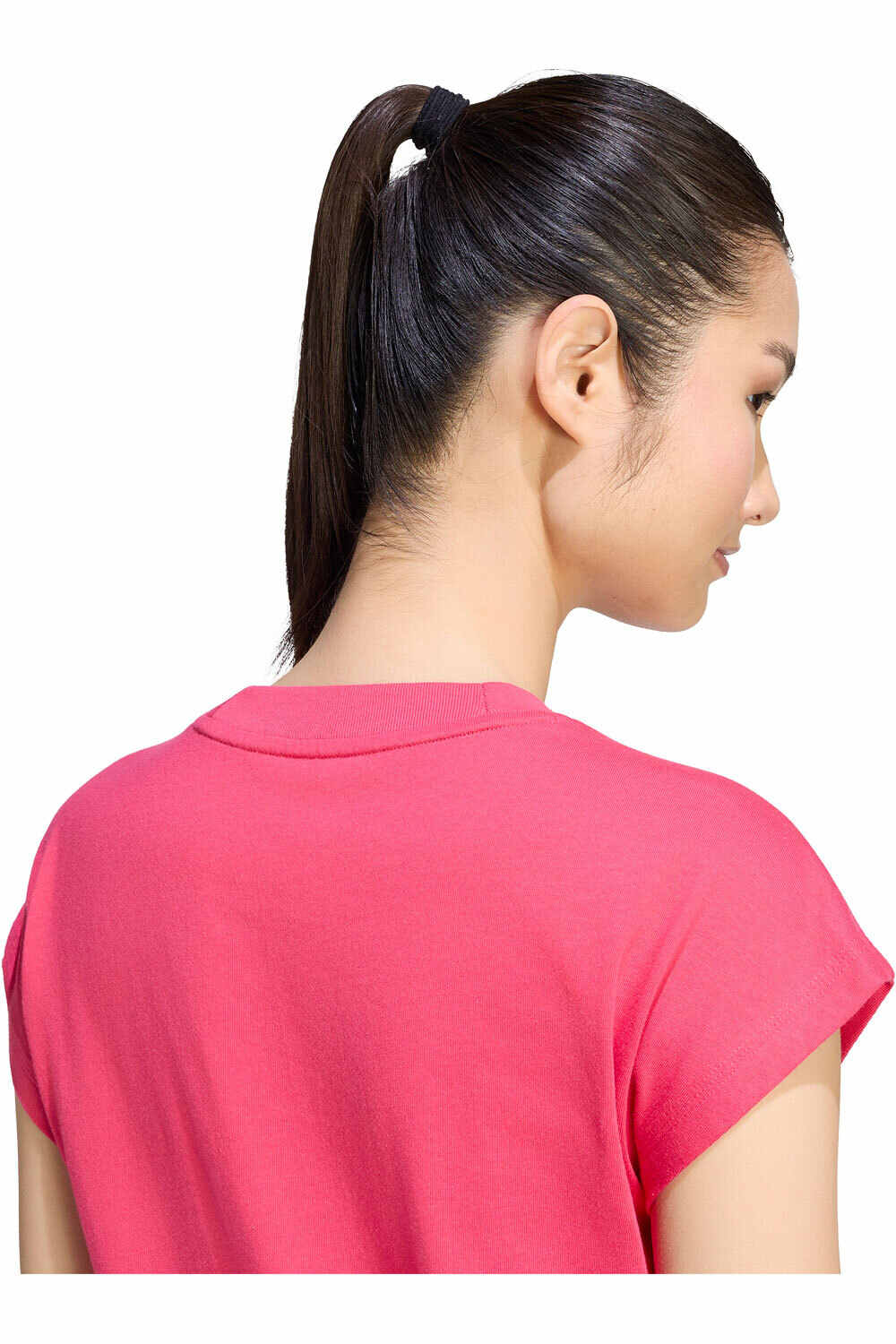 adidas camiseta manga corta mujer Camiseta con logo pequeo Essentials 03