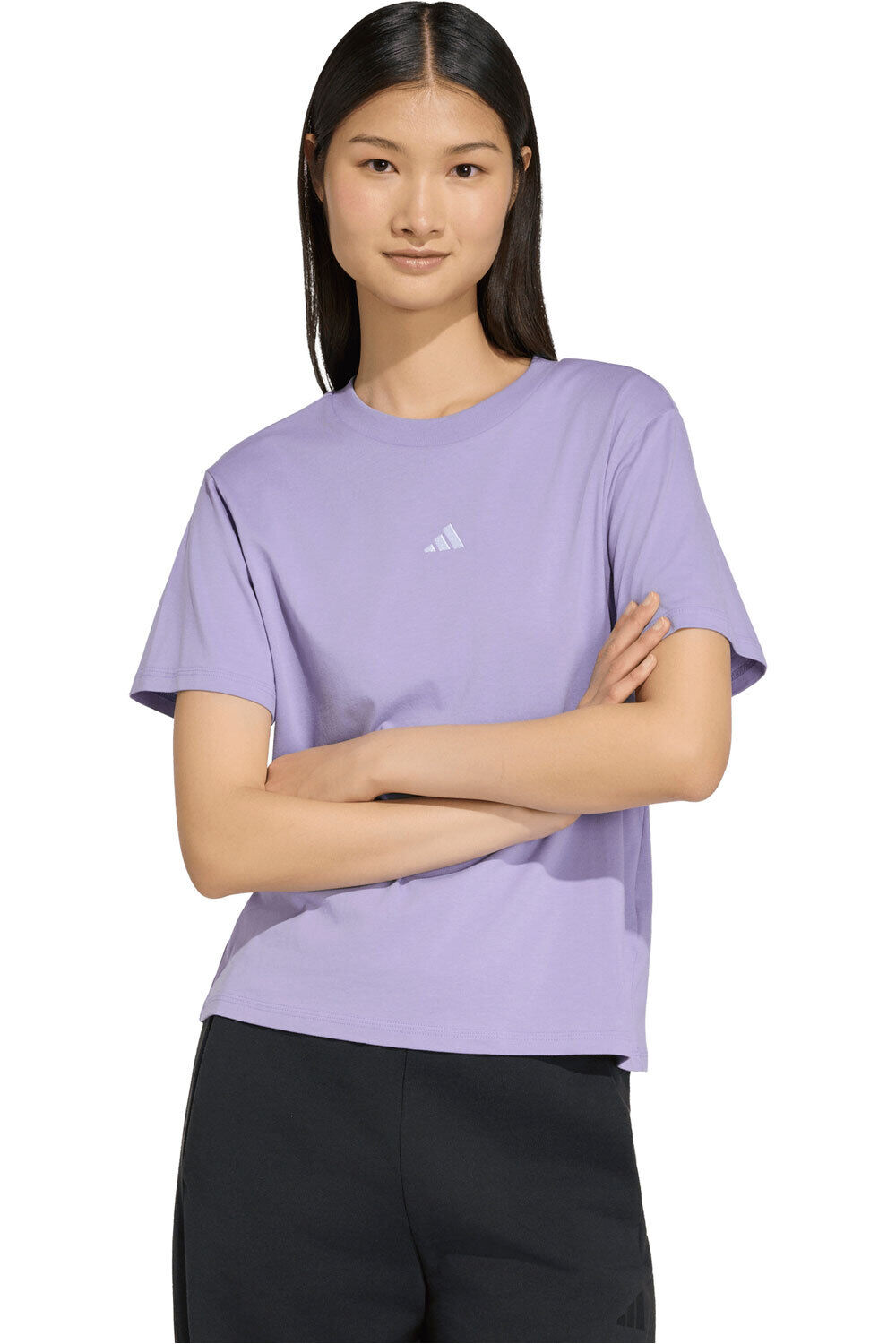 adidas camiseta manga corta mujer Camiseta con logo pequeo Essentials vista frontal