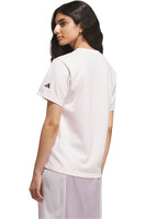 adidas camiseta manga corta mujer CAMISETA FLORAL BLOOM YOUR OWN PACE vista trasera