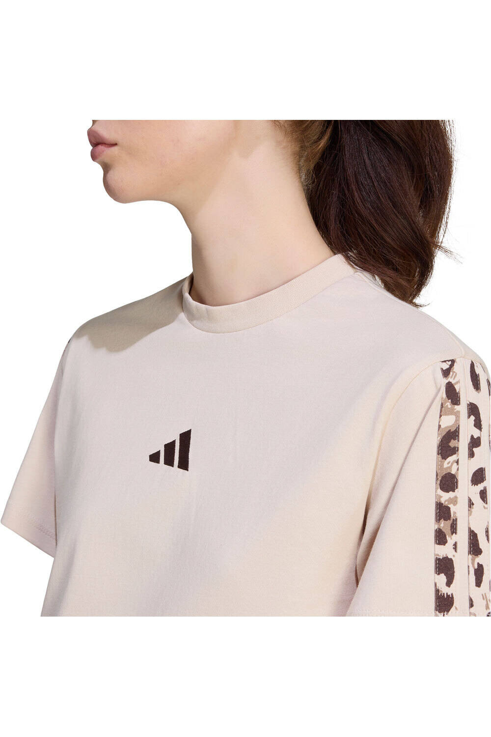 adidas camiseta manga corta mujer Camiseta Seasonal Ess Estampado Animal 3S vista detalle