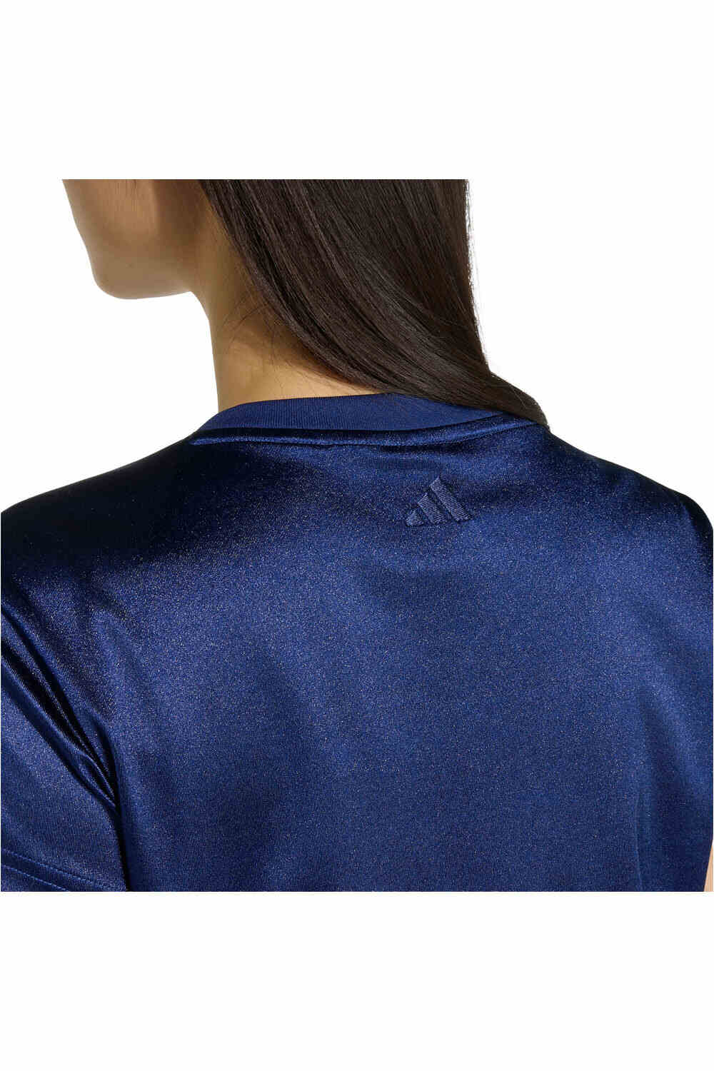 adidas camiseta manga corta mujer Camiseta Seasonal Essentials de raso 03