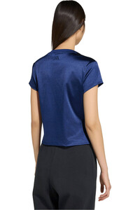 adidas camiseta manga corta mujer Camiseta Seasonal Essentials de raso vista trasera