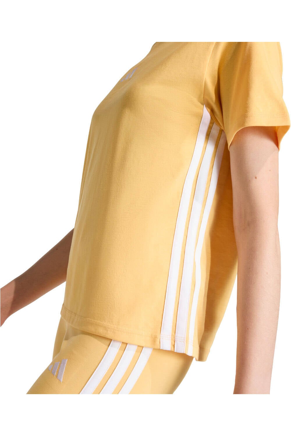 adidas camiseta manga corta mujer ESSENTIALS 03