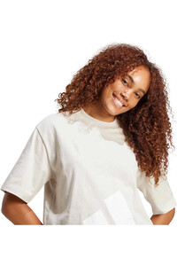 adidas camiseta manga corta mujer ESSENTIALS BIG LOGO BOYFRIEND vista detalle