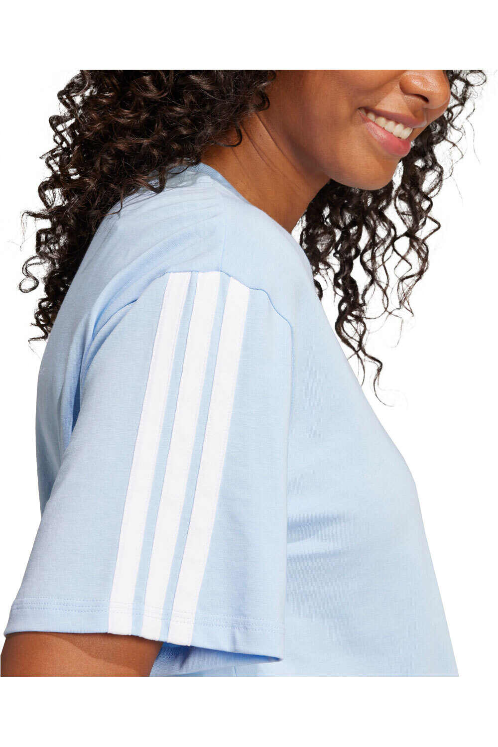 adidas camiseta manga corta mujer ESSENTIALS BOYFRIEND 3 BANDAS 04