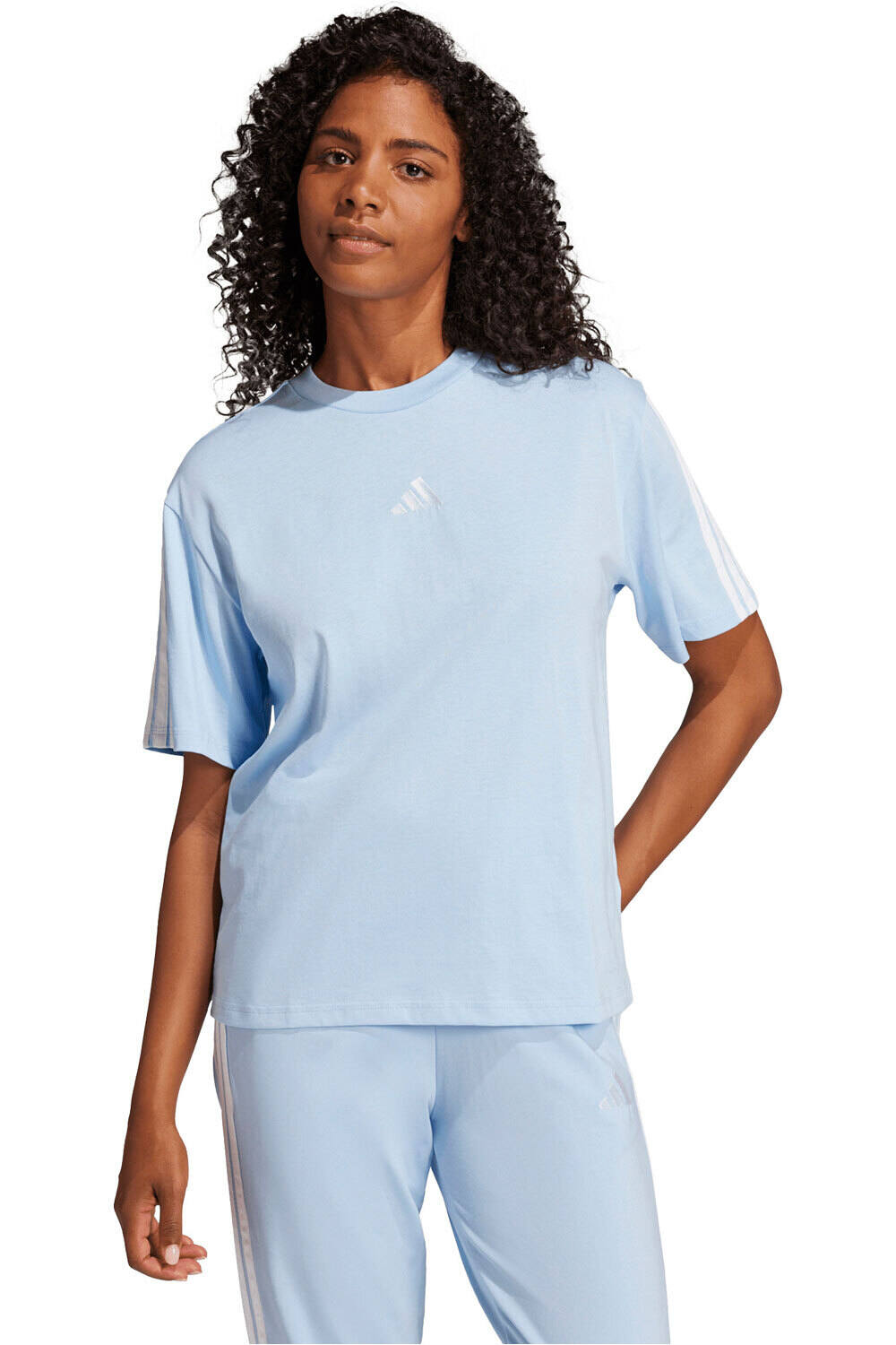 adidas camiseta manga corta mujer ESSENTIALS BOYFRIEND 3 BANDAS vista frontal