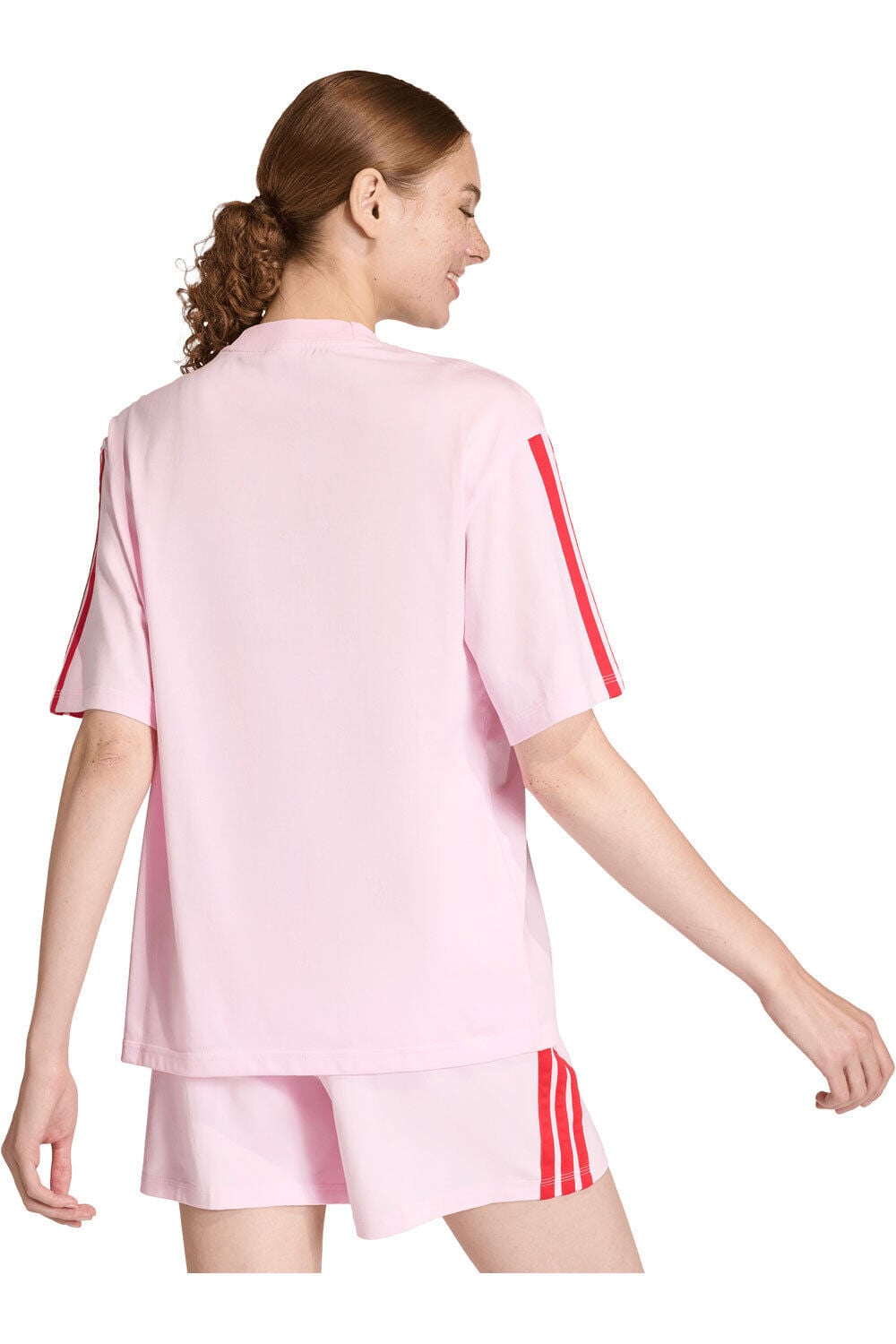 adidas camiseta manga corta mujer ESSENTIALS BOYFRIEND vista trasera