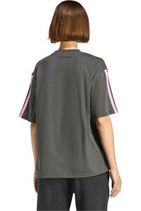 adidas camiseta manga corta mujer ESSENTIALS BOYFRIEND vista trasera