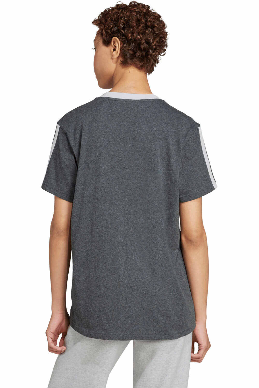 adidas camiseta manga corta mujer ESSENTIALS LOOSE 3 BANDAS vista trasera