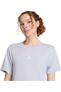 adidas camiseta manga corta mujer ESSENTIALS SMALL LOGO vista detalle