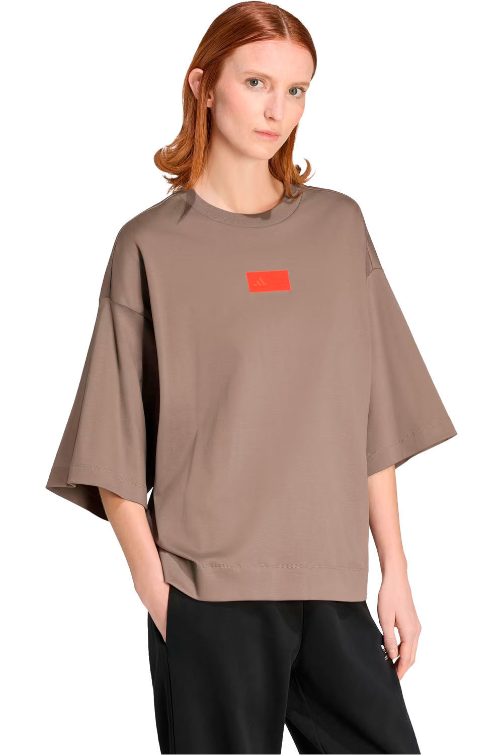 adidas camiseta manga corta mujer ESTAMPADA AUDI F1 TEAM ELEVATED vista frontal