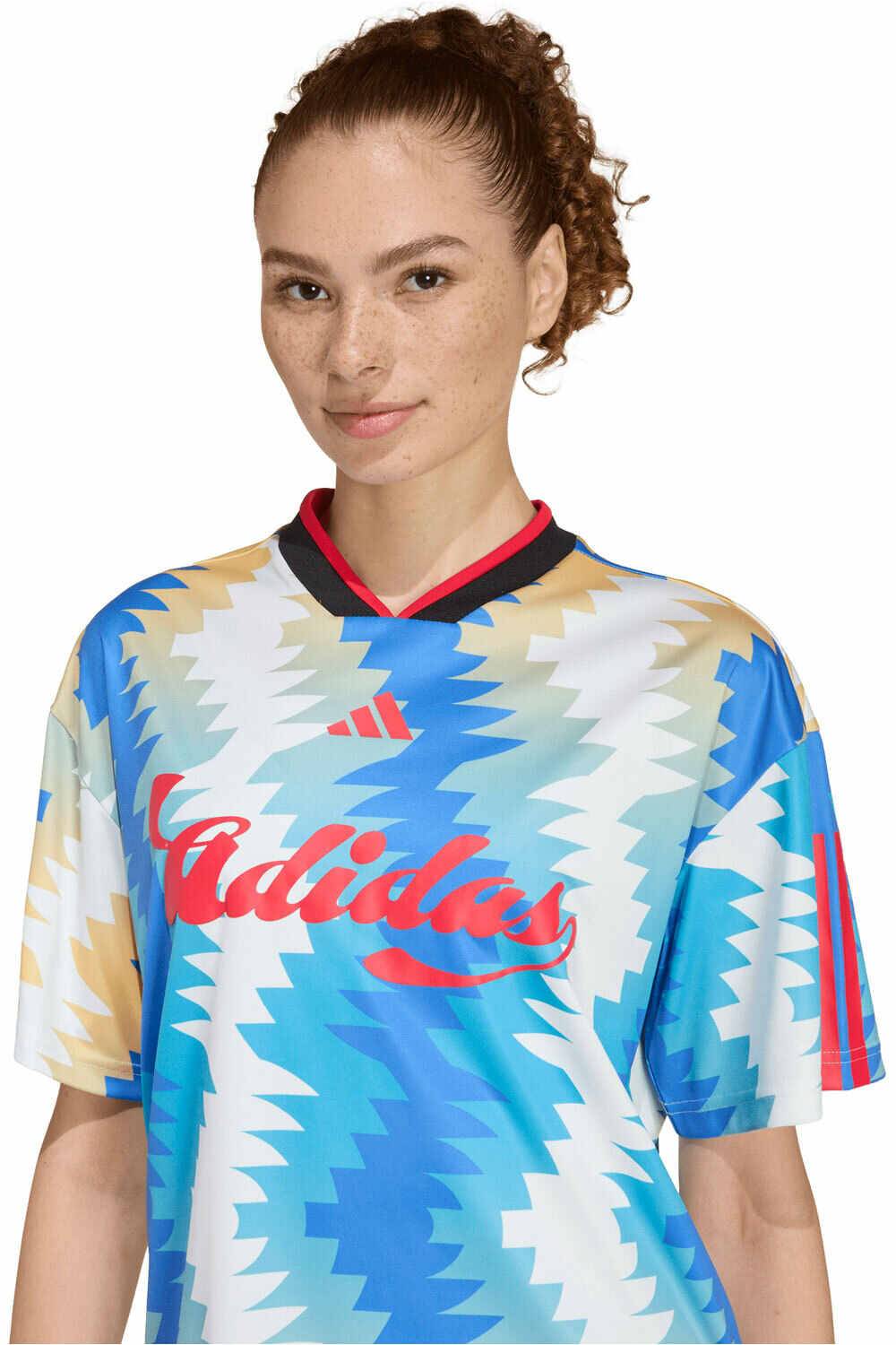 adidas camiseta manga corta mujer HOUSE OF TIRO X COMMON GOAL vista detalle