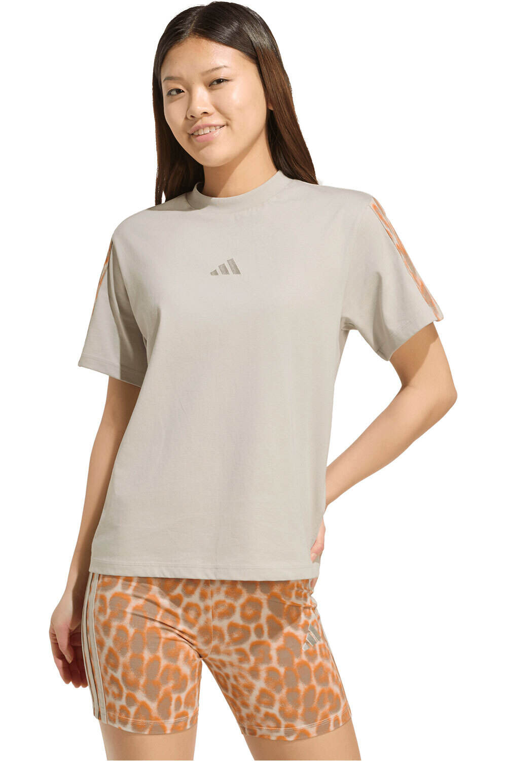 adidas camiseta manga corta mujer SEASONAL ESSENTIALS vista frontal
