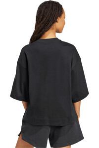adidas camiseta manga corta mujer SOFT LUX OVERSIZED vista trasera