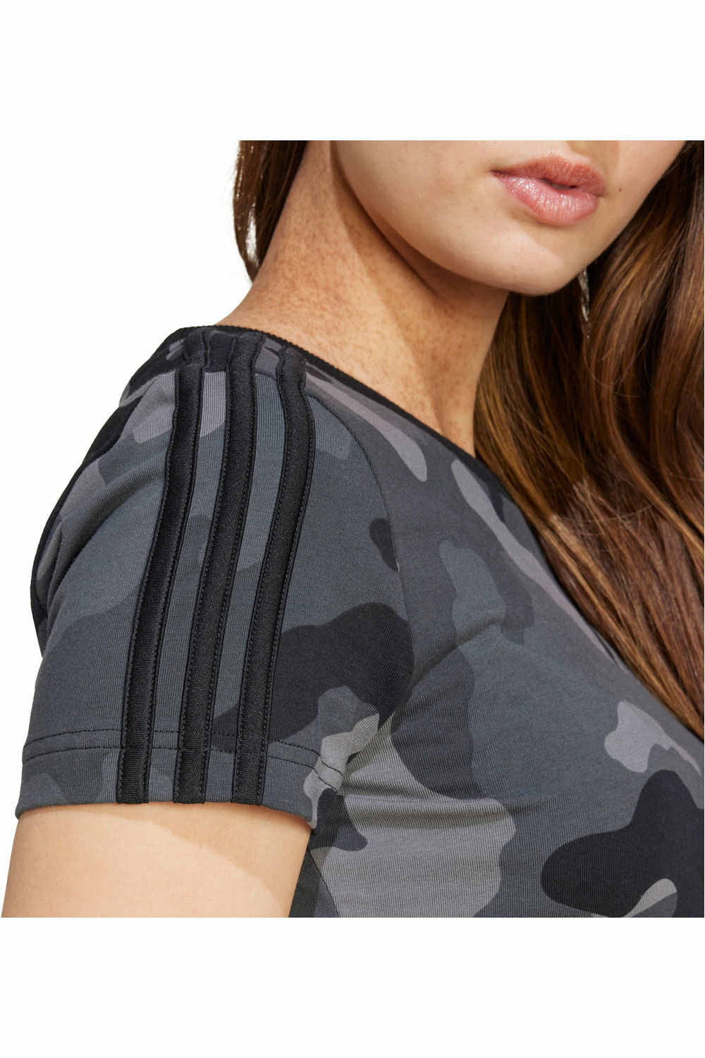 adidas camiseta manga corta mujer W CAMO3S BABY T 03