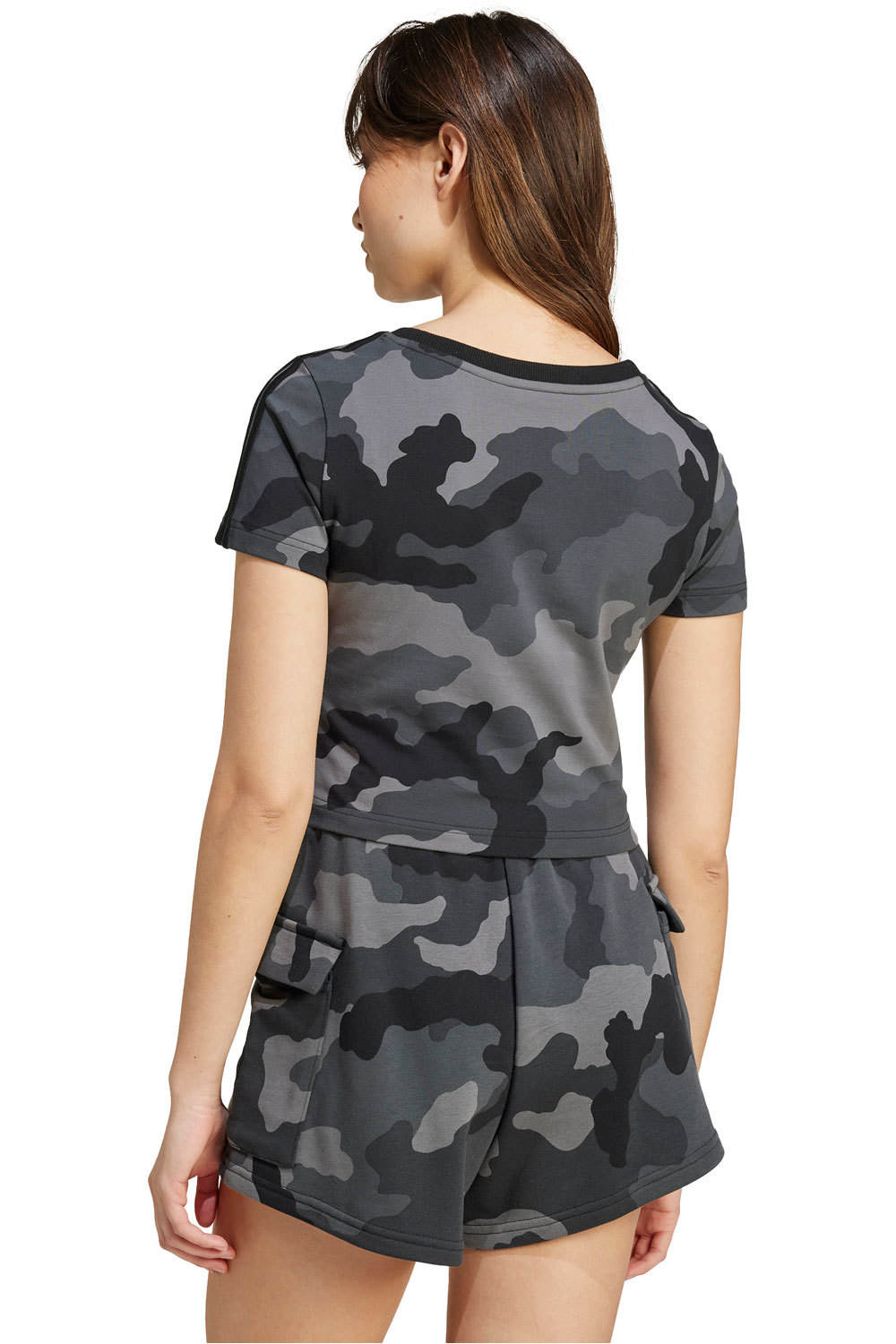 adidas camiseta manga corta mujer W CAMO3S BABY T vista trasera