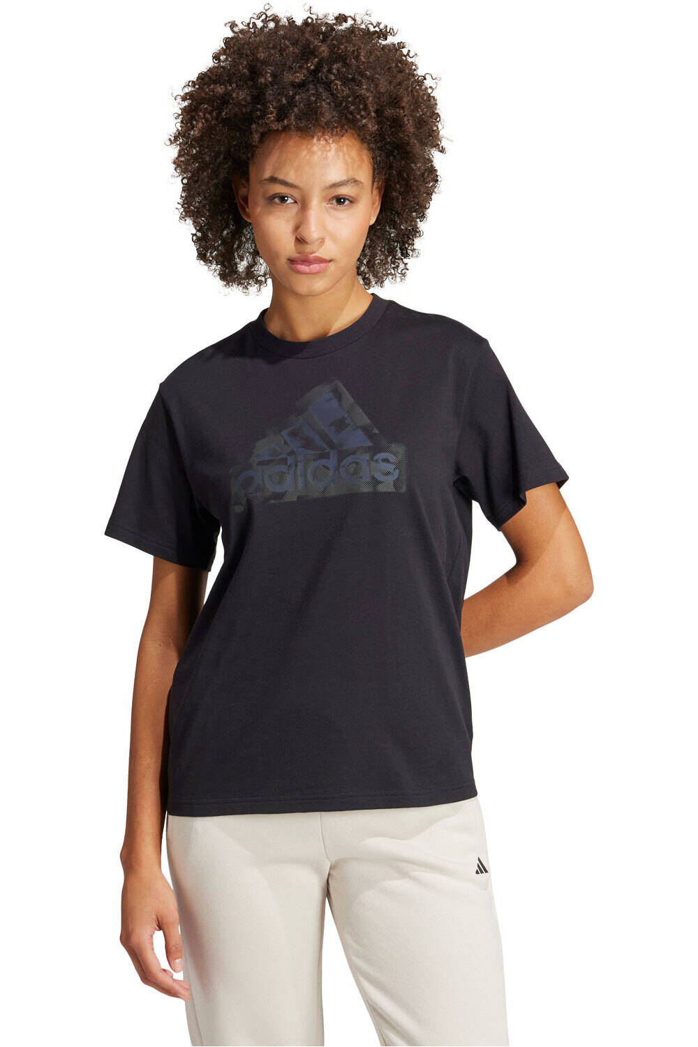 adidas camiseta manga corta mujer W FI LOGO T vista frontal