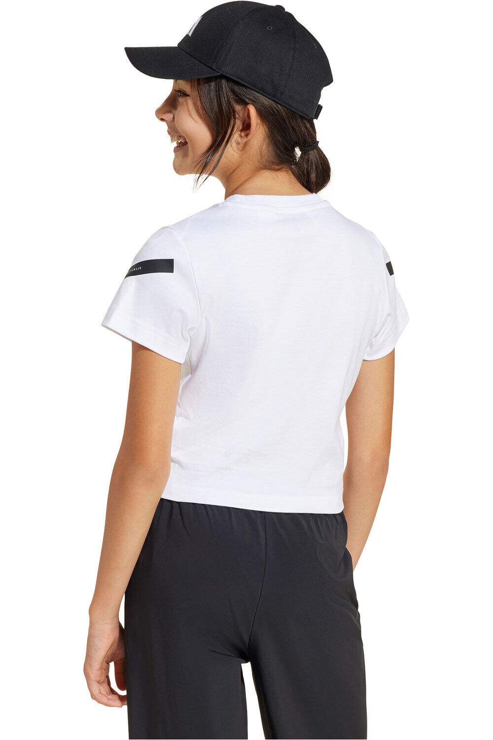 adidas camiseta manga corta niña ADIDAS Z.N.E. vista trasera