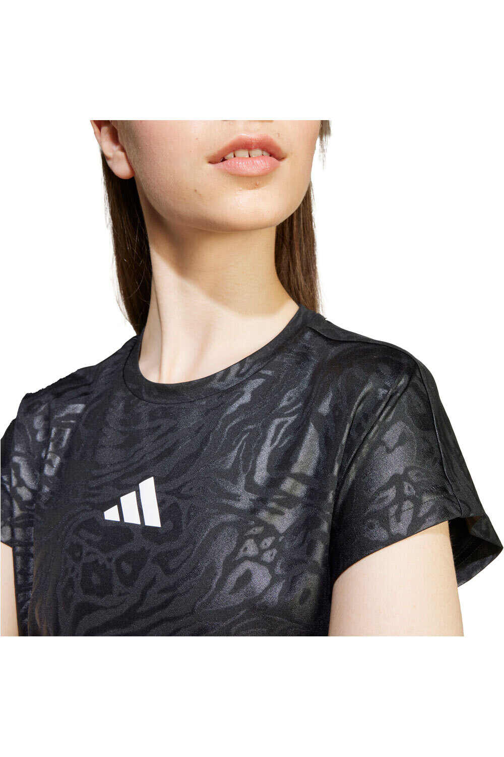 adidas camiseta manga corta niña ALL SPORTS ANIMAL PRINT CROP 03