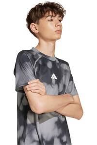 adidas camiseta manga corta niño TRAINING ALLOVER GRAPHIC vista detalle