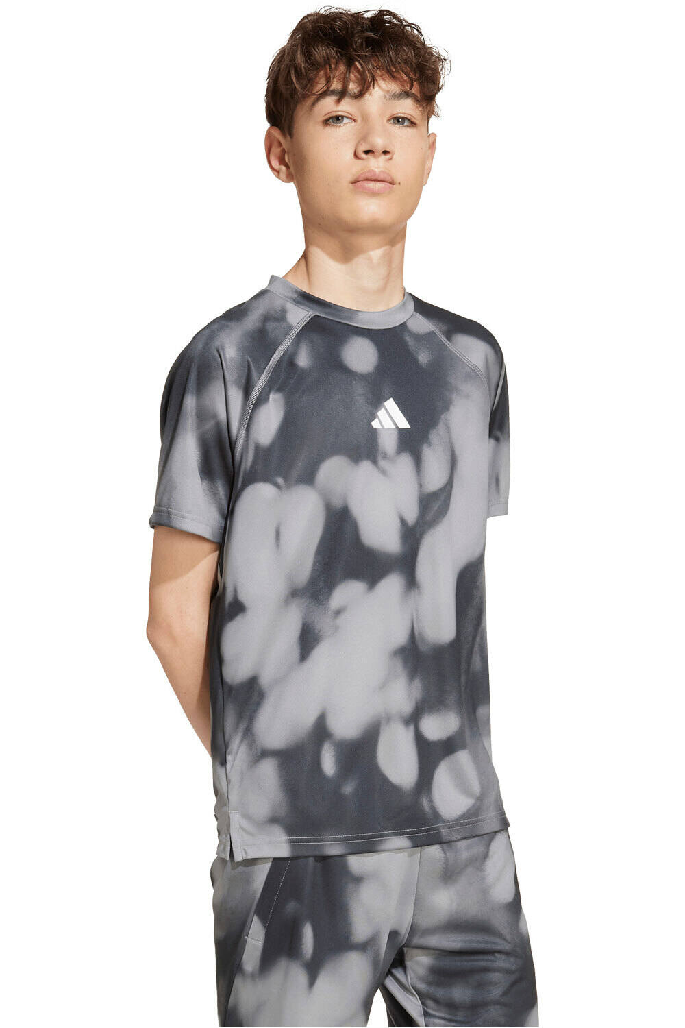 adidas camiseta manga corta niño TRAINING ALLOVER GRAPHIC vista frontal