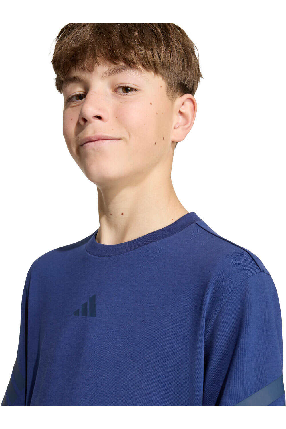 adidas camiseta manga larga niño CAMISETA MANGA LARGA FUTURE ICONS vista detalle