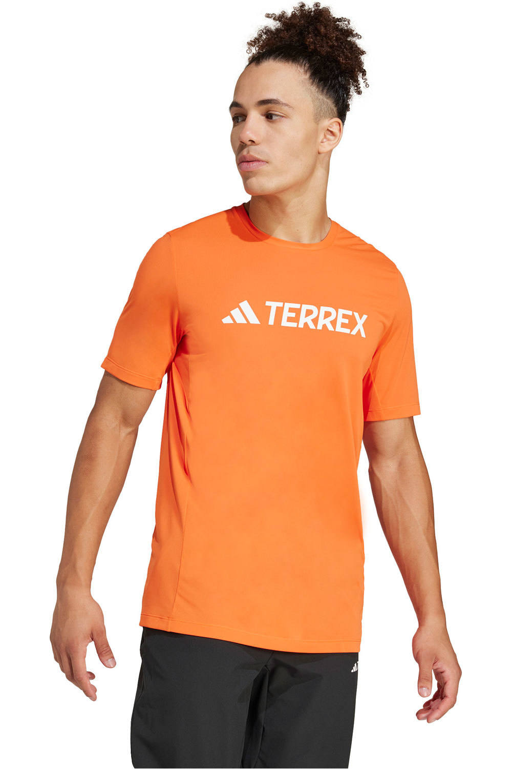 adidas camiseta montaña manga corta hombre MT LOG TECH T vista detalle