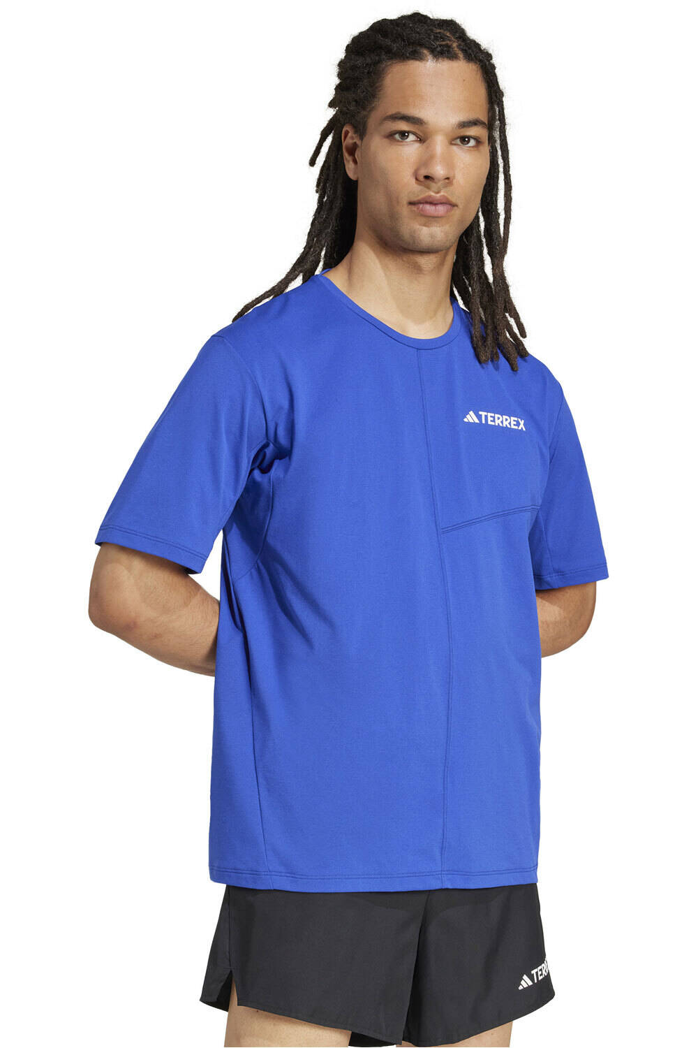 adidas camiseta montaña manga corta hombre MT TEE vista detalle