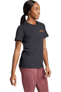 adidas camiseta montaña manga corta mujer Terrex Graphic vista detalle