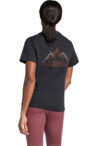 adidas camiseta montaña manga corta mujer Terrex Graphic vista trasera