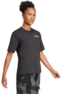 adidas camiseta montaña manga corta mujer TERREX MULTI CLIMACOOL vista detalle