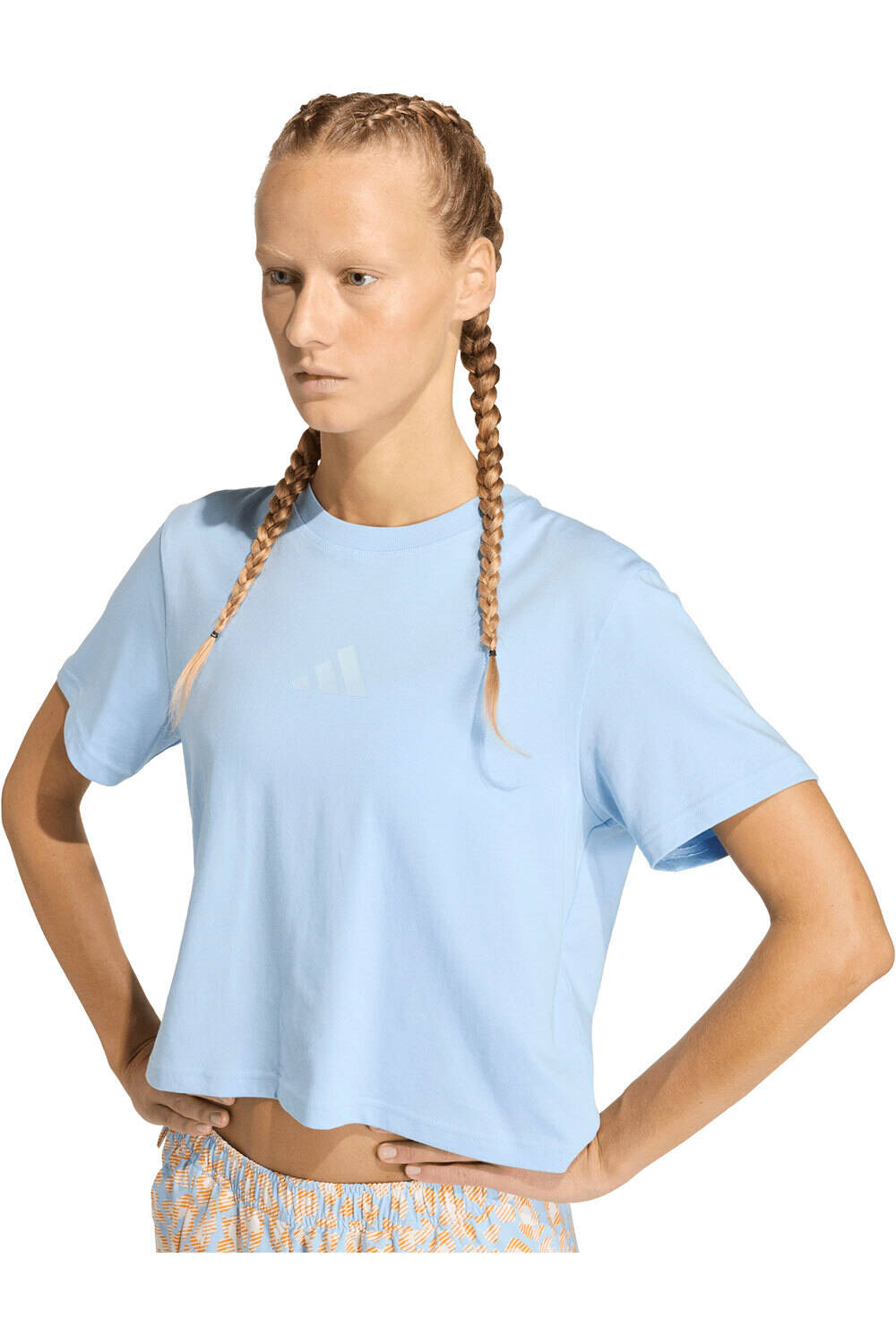 adidas camiseta montaña manga corta mujer W MT TEE MP vista detalle