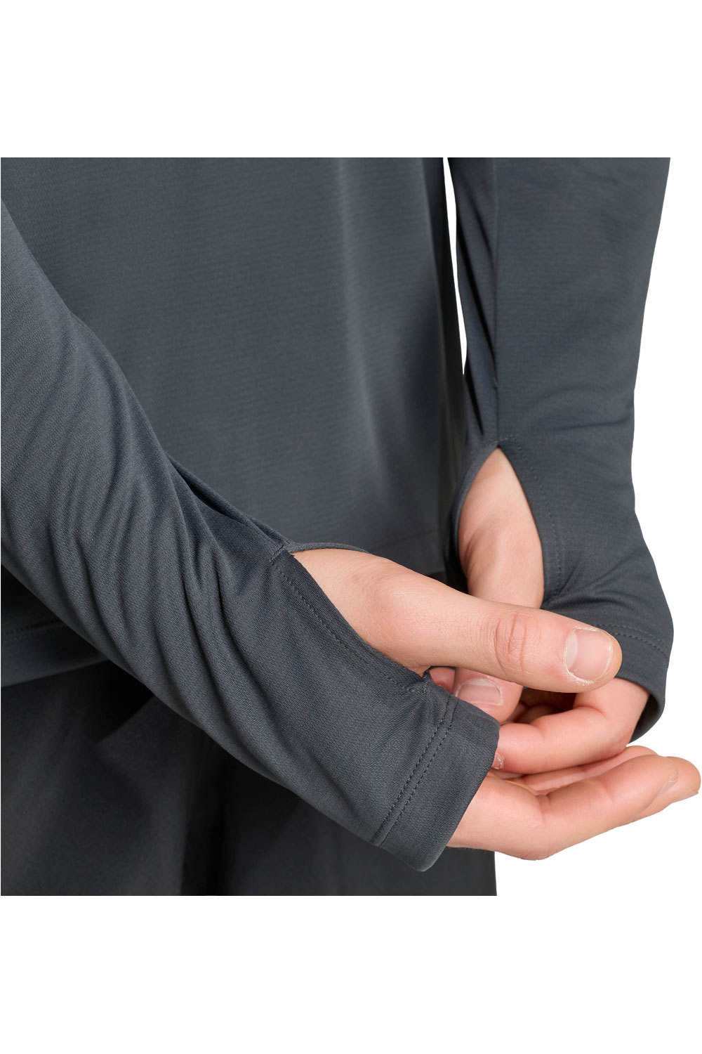 adidas camiseta técnica manga larga hombre Run Ess LS M vista detalle