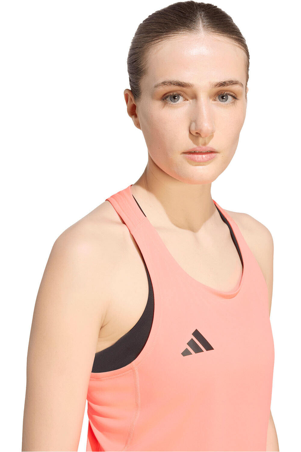 adidas camiseta técnica tirantes mujer ADIZERO ESSENTIALS vista detalle