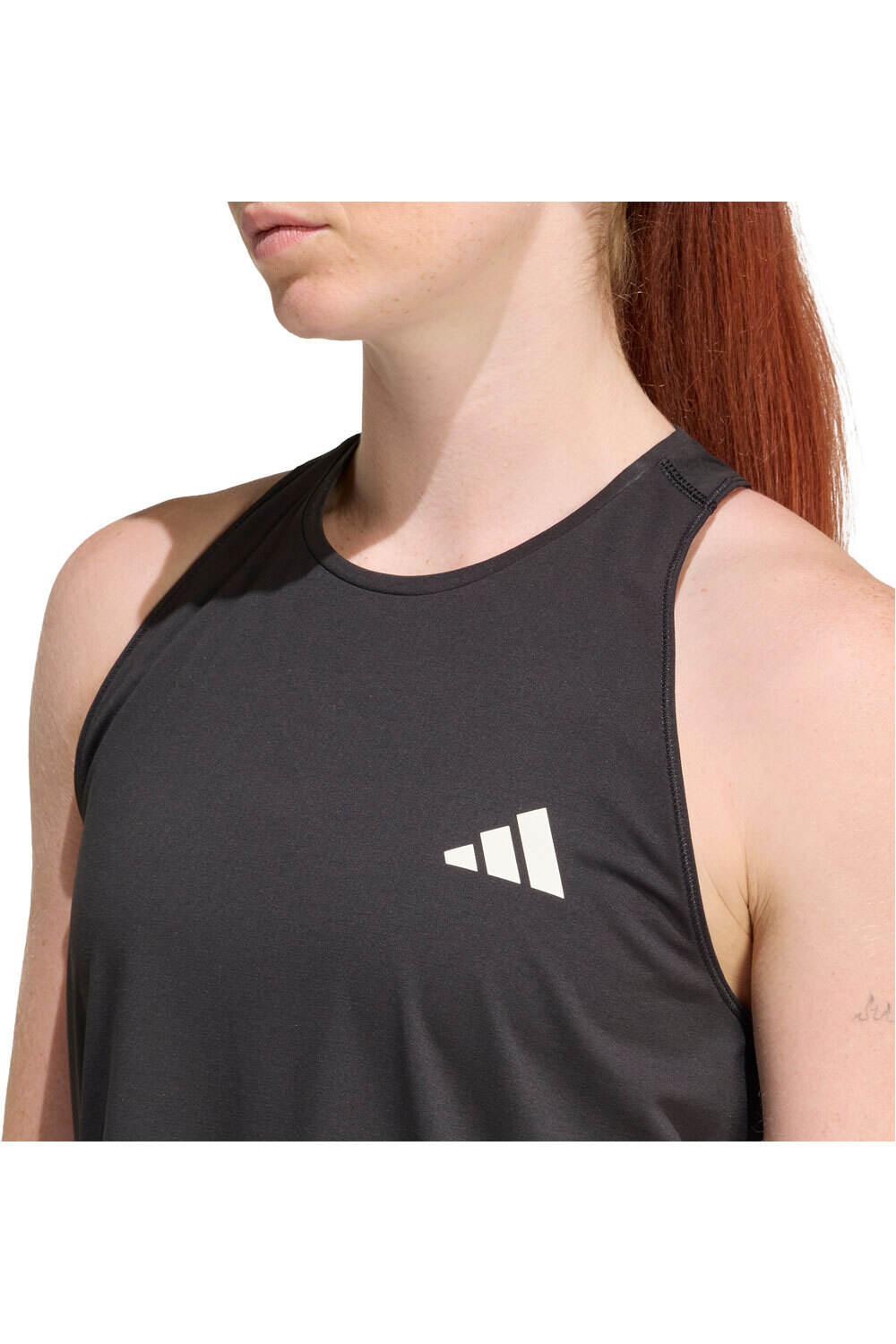 adidas camiseta técnica tirantes mujer /// IconicTNK W vista detalle