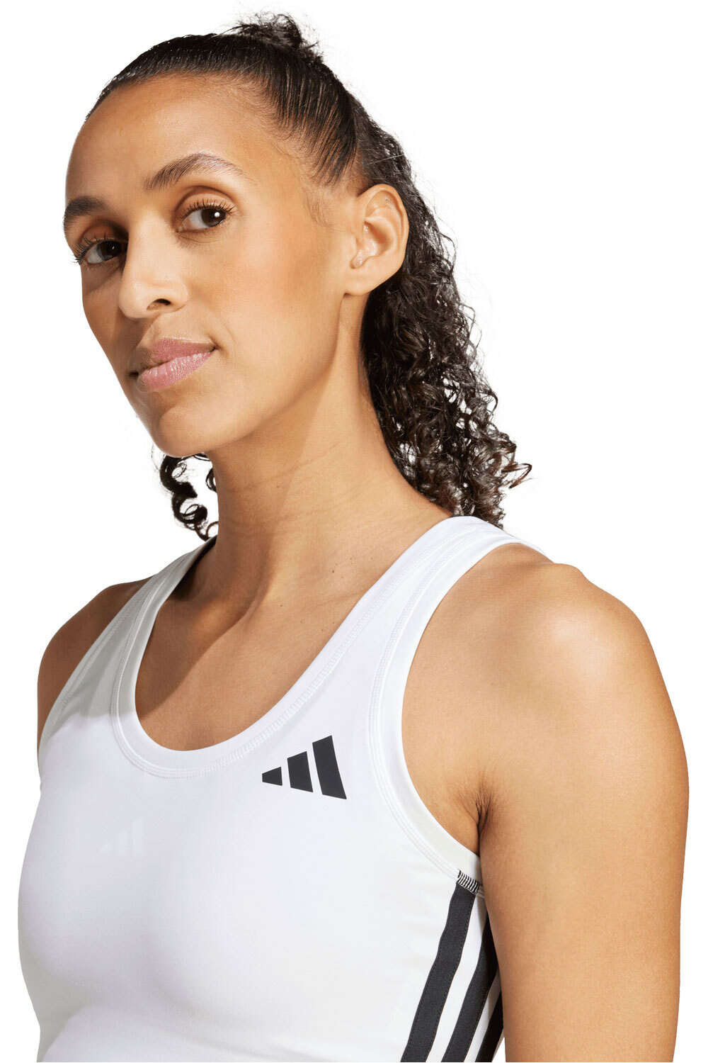 adidas camiseta tirantes fitness mujer TRAIN ESSENTIALS CROP vista detalle