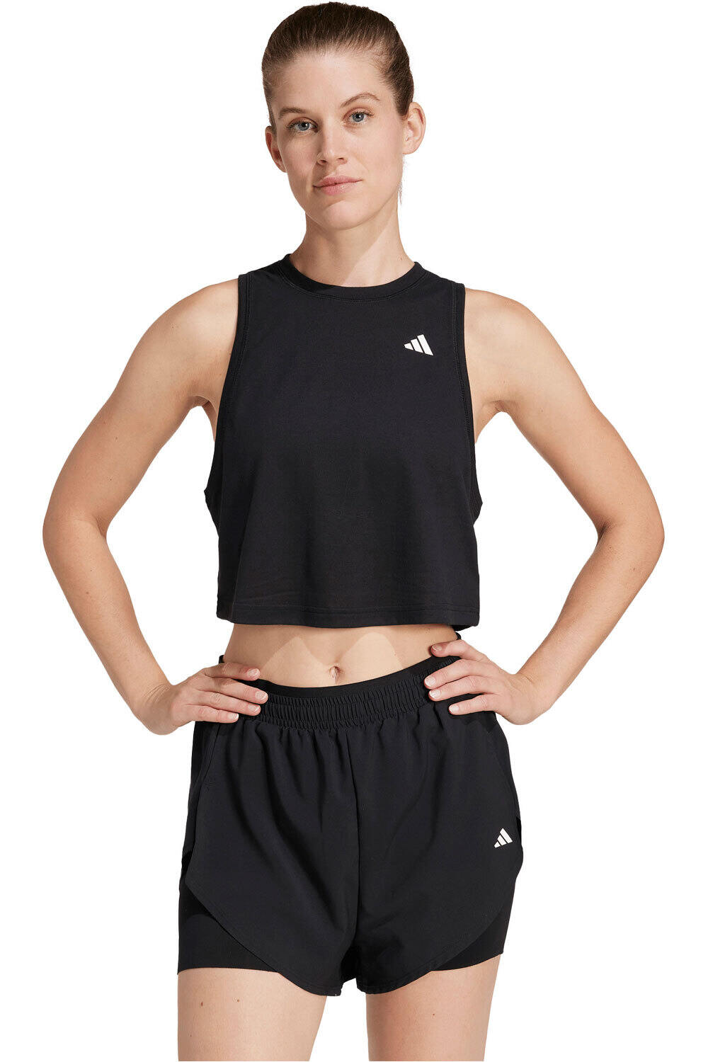 adidas camiseta tirantes fitness mujer WORKOUT ESSENTIALS vista frontal