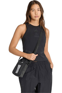 adidas camiseta tirantes mujer MERCEDES - AMG PETRONAS FORMULA 1 TEAM NIGHT vista detalle