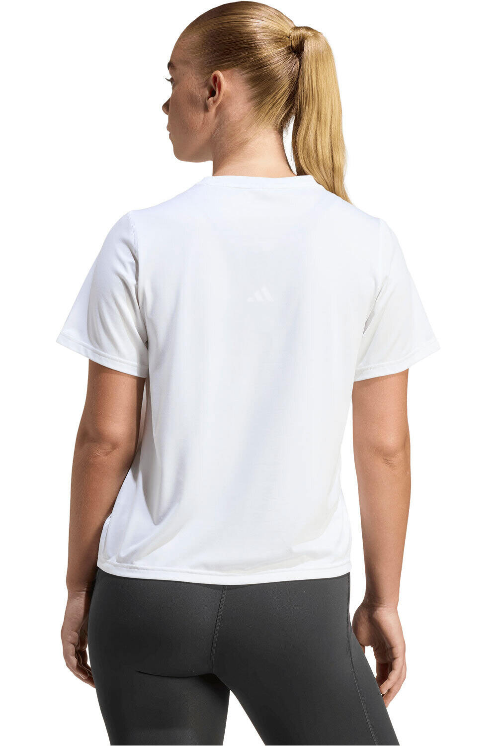 adidas camisetas fitness mujer ESSENTIALS vista trasera