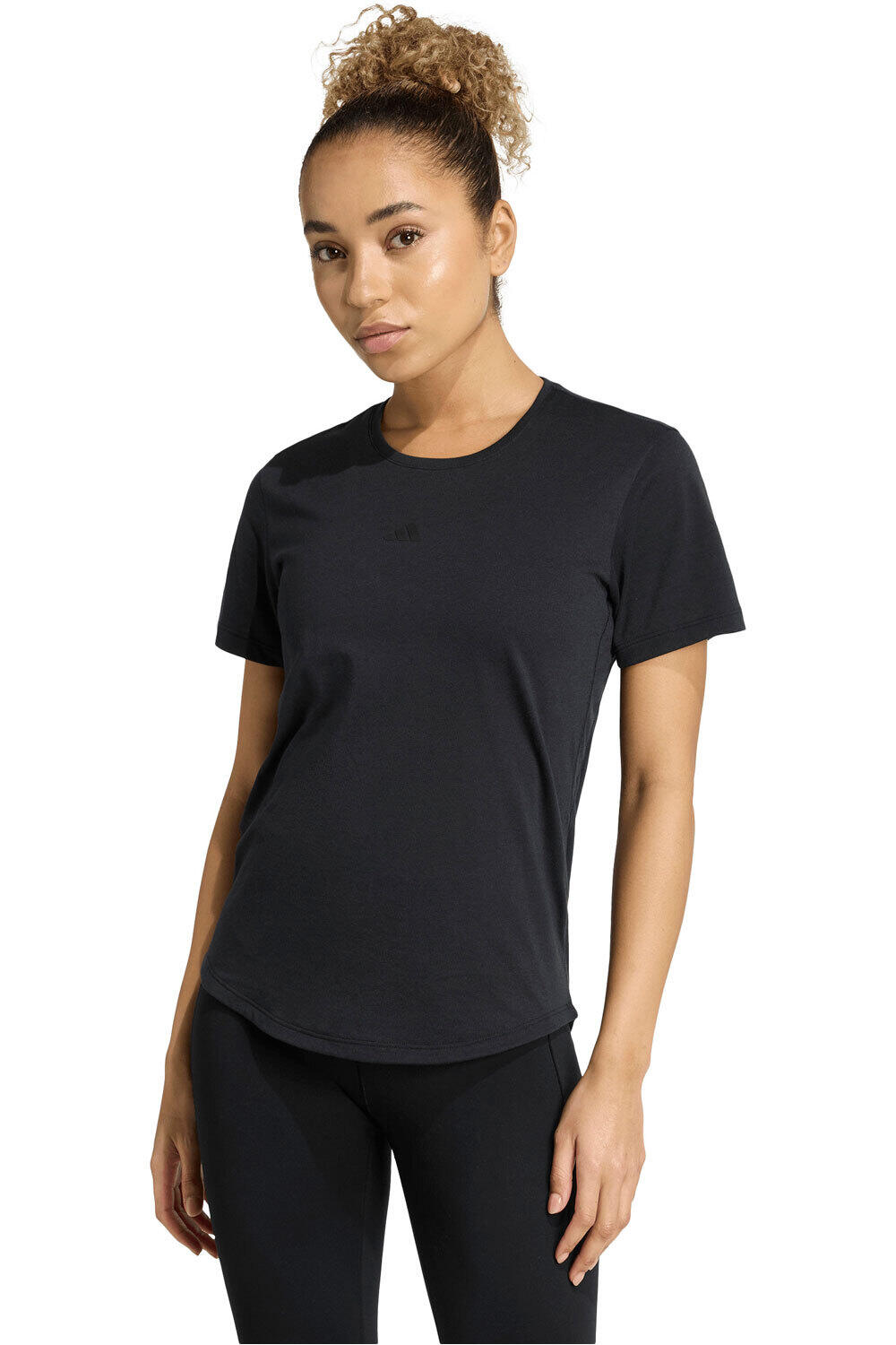 adidas camisetas fitness mujer ESSENTIALS YOGA vista frontal
