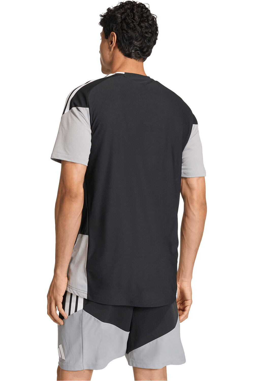 adidas camisetas fútbol manga corta TIRO26 PRO ENTRENAMIENTO vista trasera