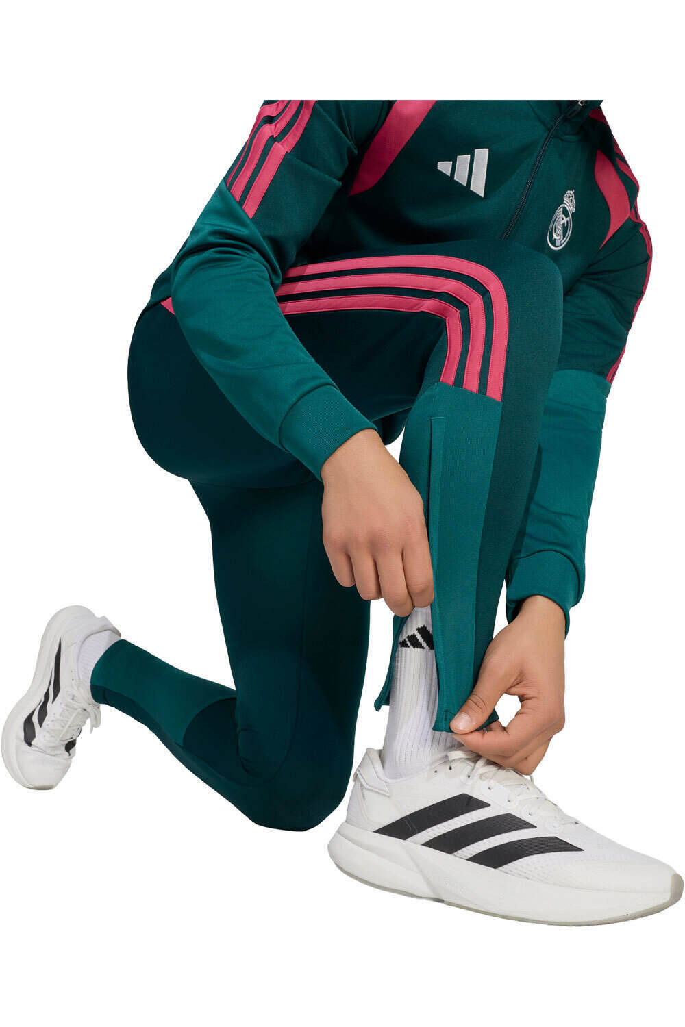 adidas chandal fútbol de equipos oficiales R.MADRID 27 TK SUIT 04