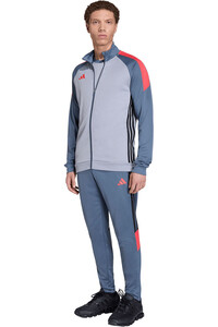 adidas chándal hombre TIRO 26 ESSENTIALS vista trasera