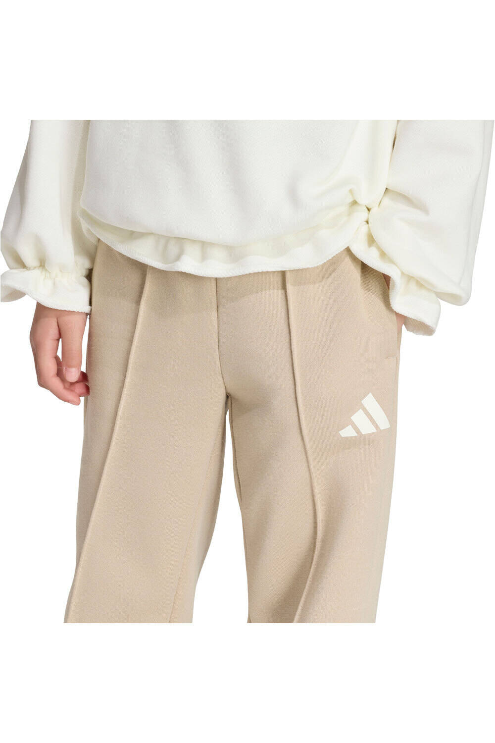 adidas chándal junior niña Conjunto deportivo Seasonals Ruffles vista detalle