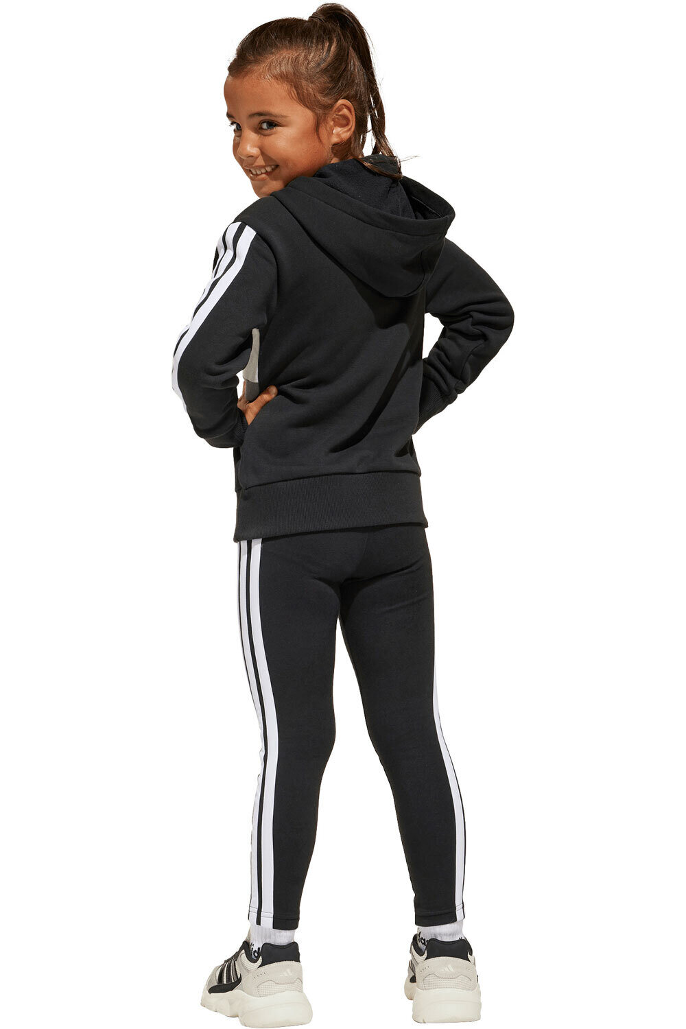 adidas chándal junior niña SEASONAL ESSENTIALS TIBERIO 3 BANDAS vista trasera
