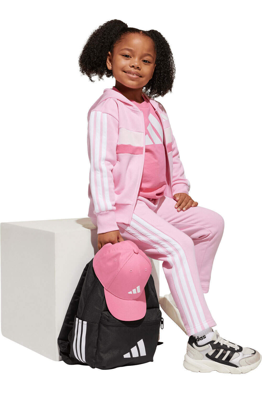 adidas chándal junior SEASONAL ESSENTIALS TIBERIO 3 BANDAS vista detalle