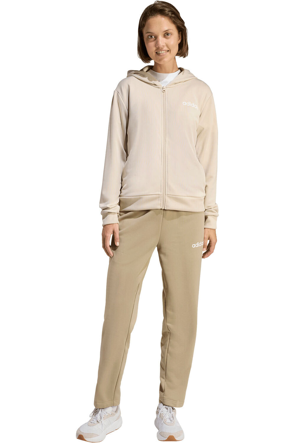 adidas chándal mujer W LINEAR TS vista frontal