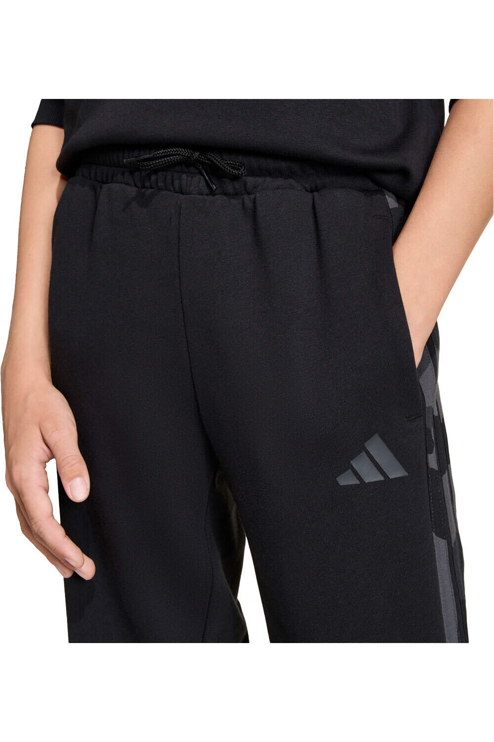 adidas chándal niño ESTAMPADO DE CAMUFLAJE SEASONALS 03