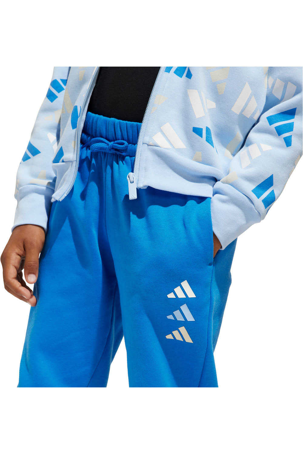 adidas chándal niño Seasonal Essentials Logo Celebration 04