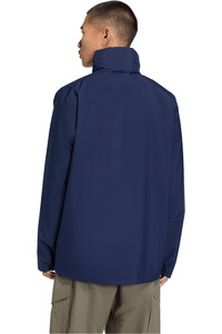 adidas chaqueta impermeable hombre MULTI ESSENTIALS 2L vista trasera